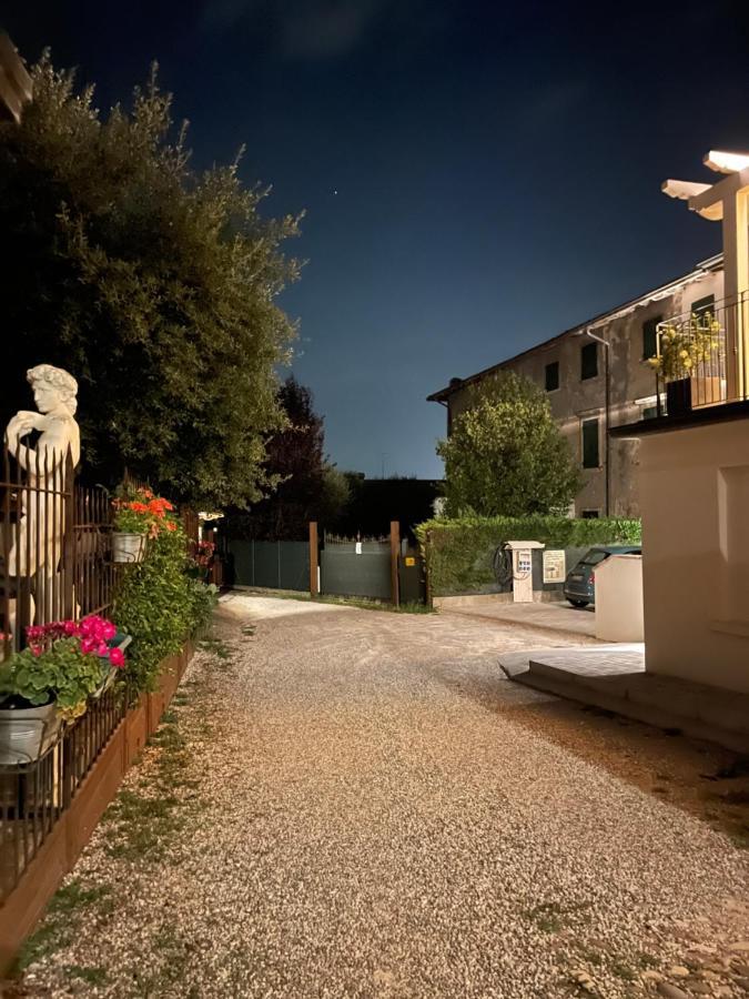 Dimora Di Charme Peschiera Del Garda Apartment Exterior photo